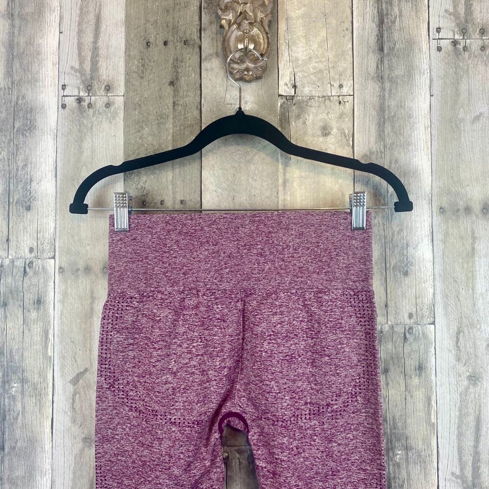 Gymshark Vital Seamless 2.0 Leggings in Purple Size Small New! - Picture 5 of 12